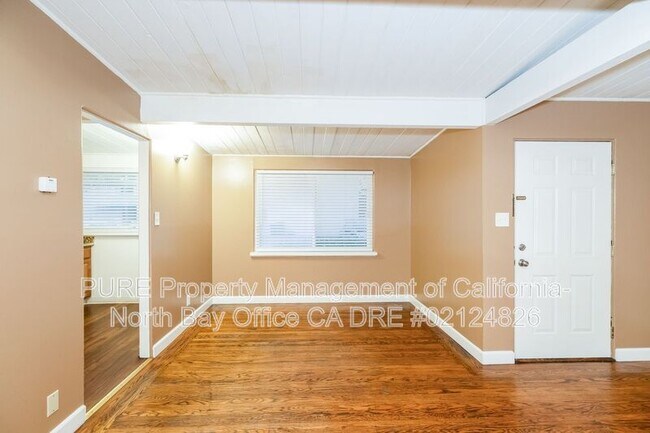 Building Photo - 162 Brush Creek Rd