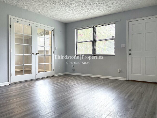 Foto del edificio - 4403 Harlow Blvd