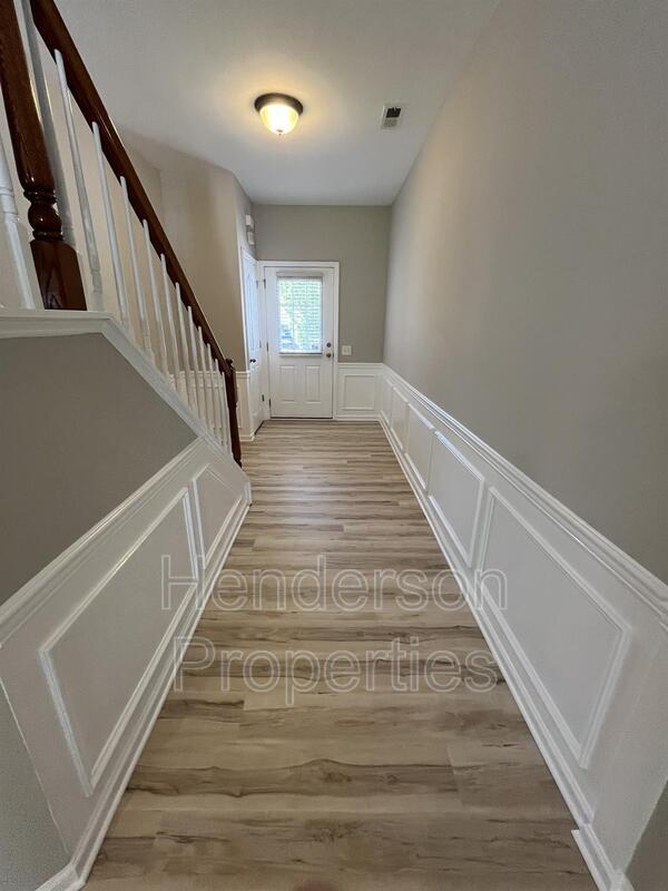 Foto del edificio - 9032 Bishop Crest Ln