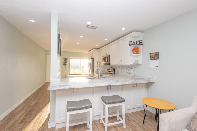 Building Photo - 1348 Rock Dove Ct