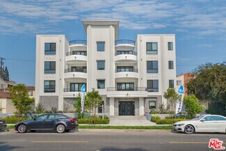 Building Photo - 1832 S Barrington Ave