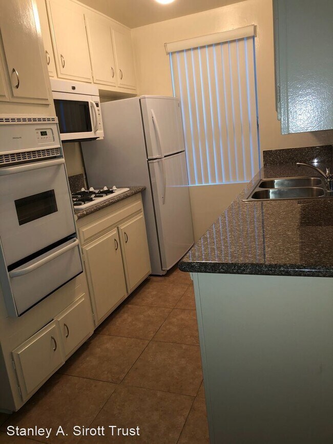 Foto del edificio - 2 br, 2 bath Apartment - 124 N. Adams Stre...