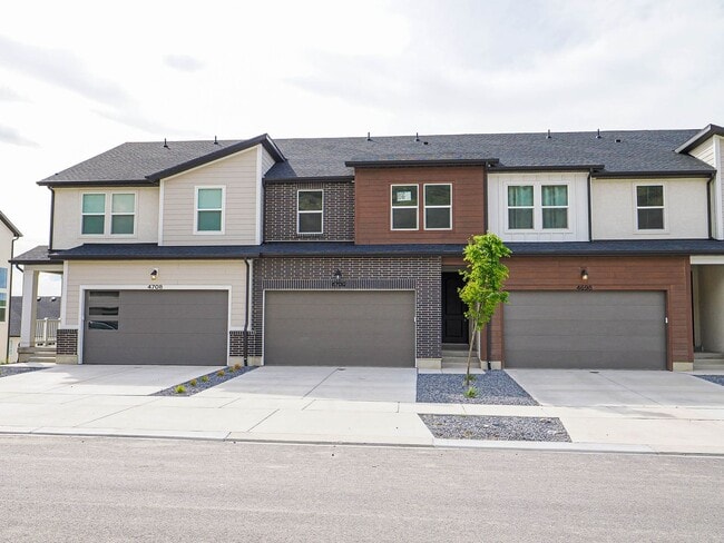 Building Photo - RES_VANDERBEEK_4702