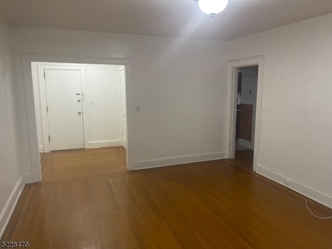 Building Photo - 55 Grove St