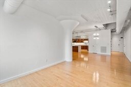 Foto del edificio - 210 South St