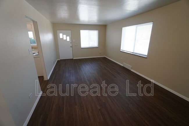 Building Photo - 2202 S Cherokee St