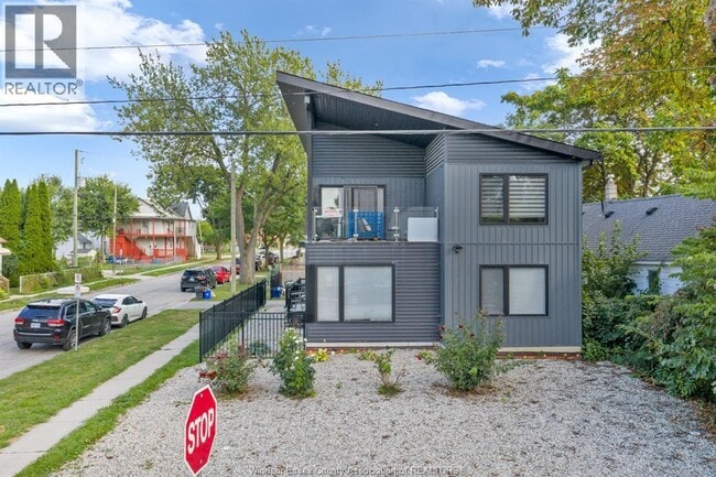 Building Photo - 687 Assumption St