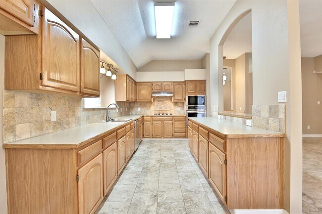 Foto del edificio - 13301 Tamayo Dr