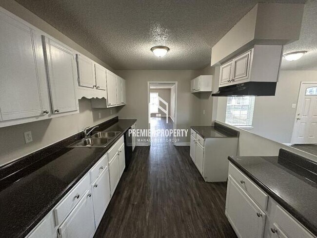 Building Photo - 6014 Whisper Valley - $500 OFF FIRST MONTH...