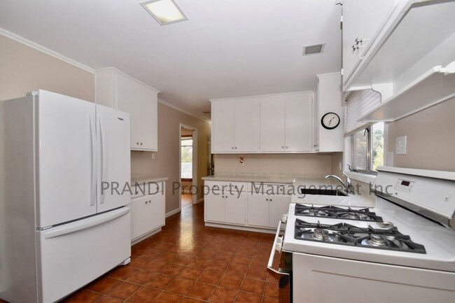 Building Photo - 50 Buena Vista Ave