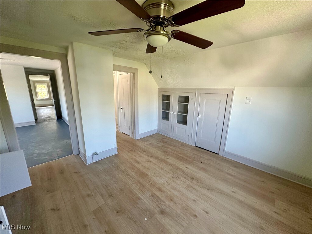3540 E 154th St Cleveland, OH 44120 – photo 3