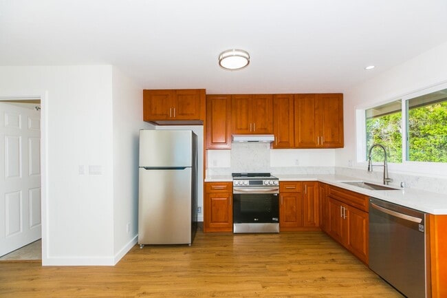 Building Photo - Newly built 2 bedroom 2 full bath full size kitchen + living area detached SFH Aiea Heights