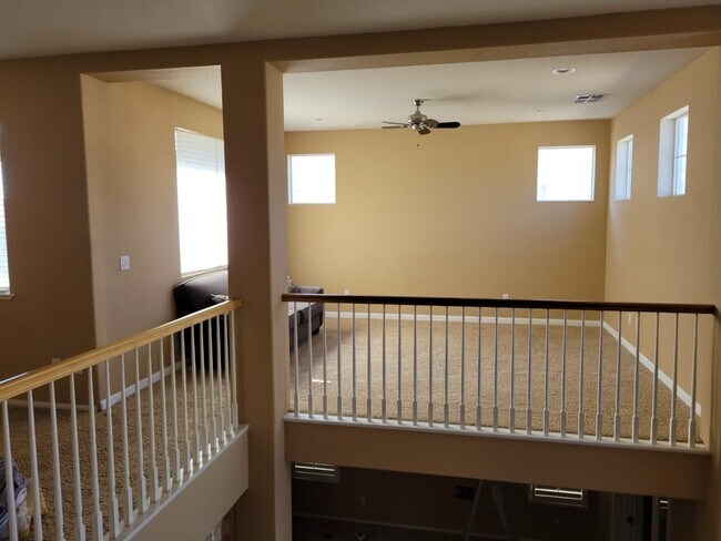 Foto del edificio - 1594 Dawnview Dr