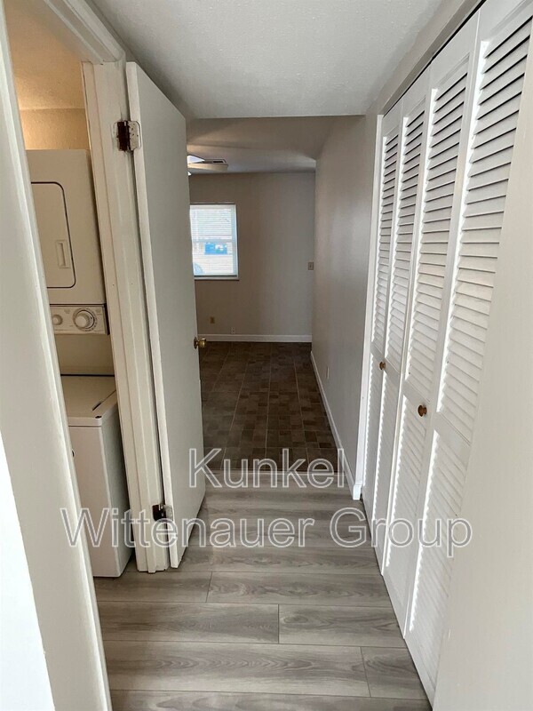 Foto del edificio - 708-4 White Oak Drive