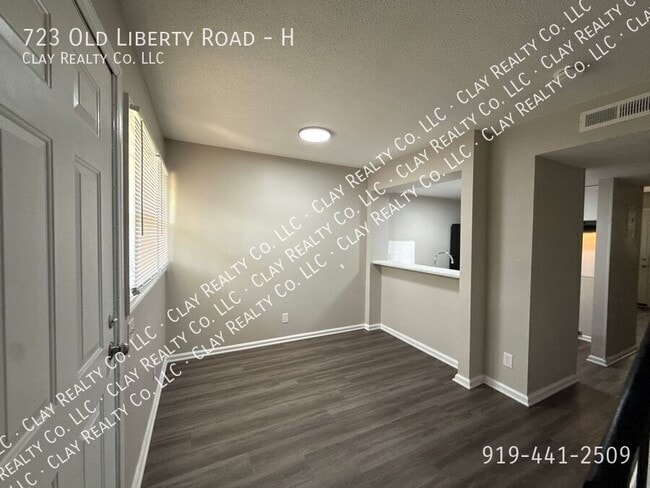 Building Photo - 723 Old Liberty Rd