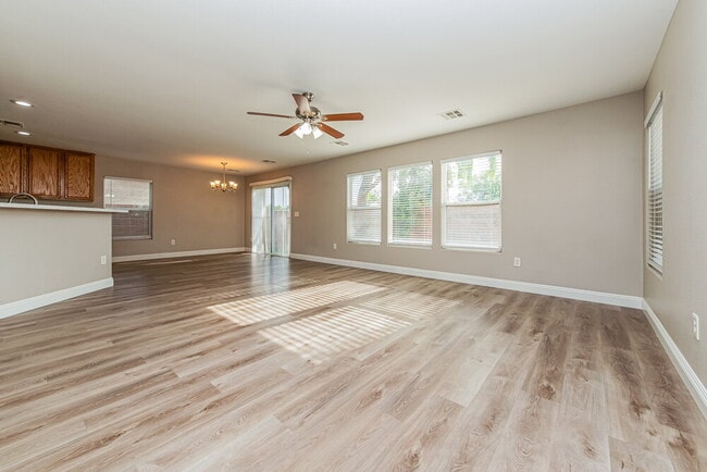 Building Photo - 5820 Gemstone Peak St