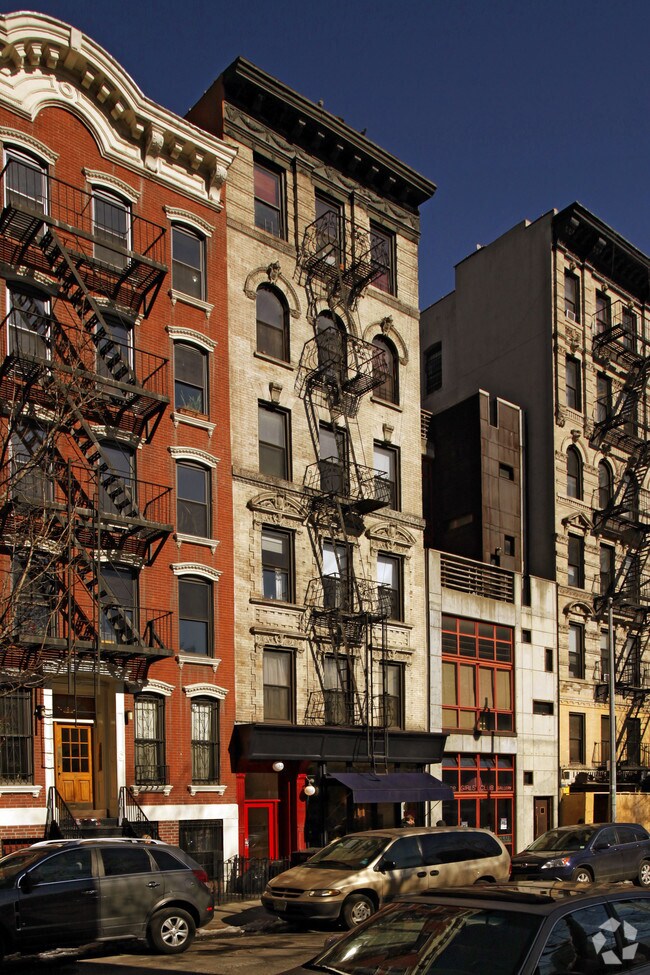 Building Photo - 54 E First St