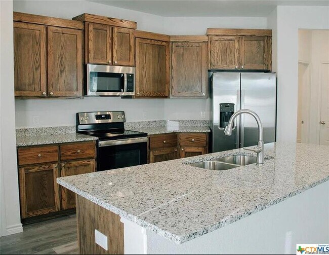 Building Photo - 857 Freedom Cir