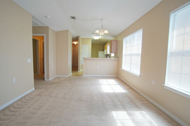 Foto del edificio - Coming Available 10/17 – 2BR/1BA Home in S...