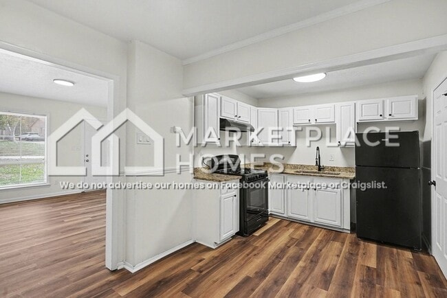 Building Photo - 10199 Foxfire Terrace