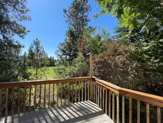 Building Photo - 1050 S Westcliff Pl