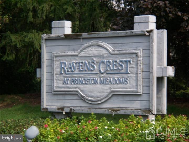 Primary Photo - 1901 Ravens Crest Dr