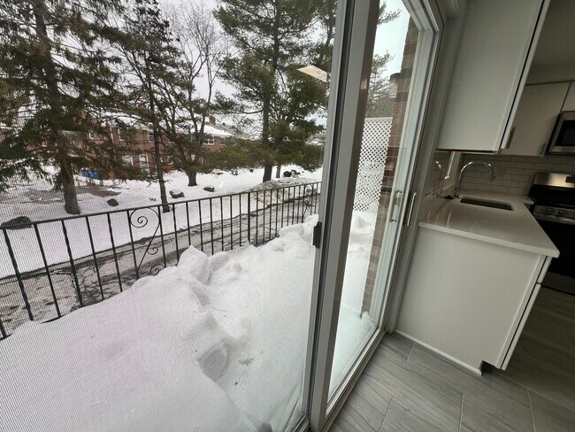 Foto del edificio - 18 Hill Rd