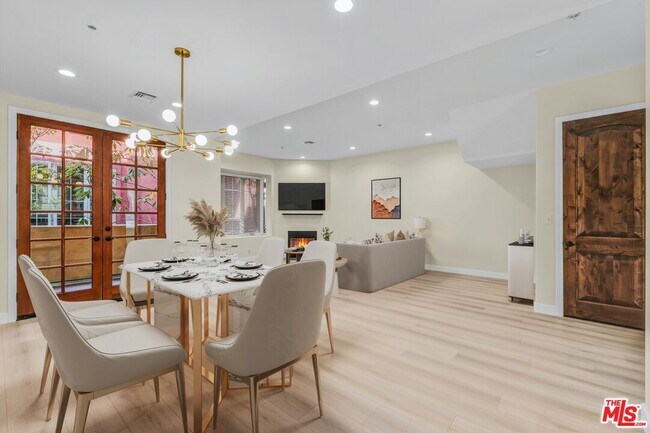 Foto del edificio - 3833 Huron Ave