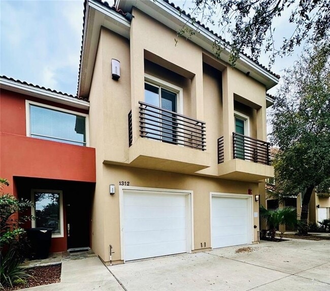 Foto del edificio - 29 Pineridge Ln