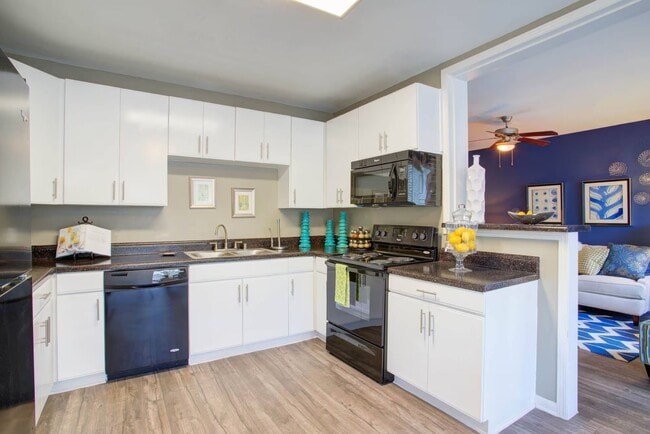 Photo - Modern Living with Breezy Comfort! Apartment