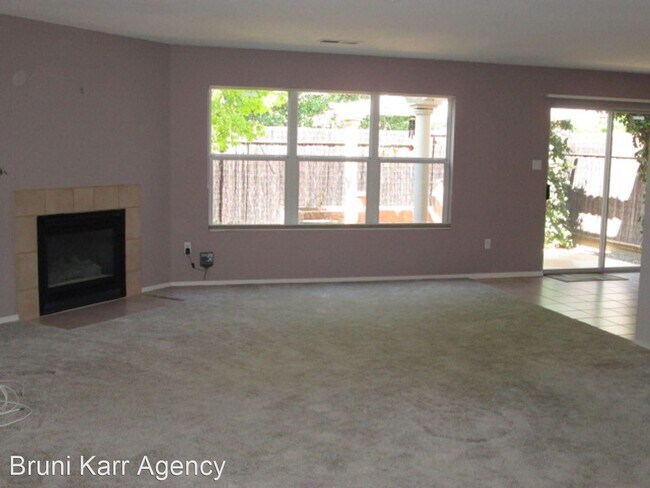 Building Photo - 3 br, 2.5 bath House - 11251 Campo Del Oso NE