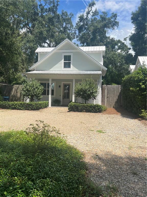 Building Photo - 212 Menendez Ave