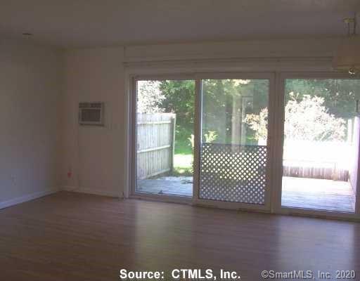 Building Photo - 1137 Waterbury Rd
