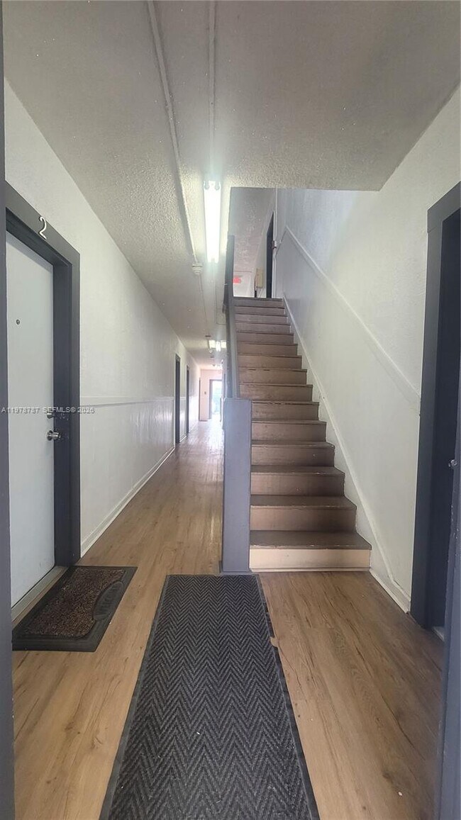 Foto del edificio - 1322 SW 7th St