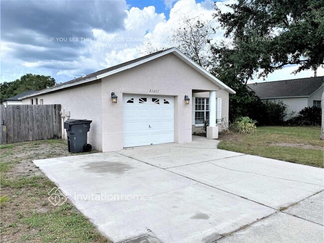 Building Photo - 22205 Breaker Point Ln