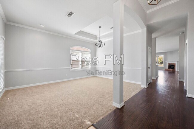 Foto del edificio - 2605 Wandering Oak Dr