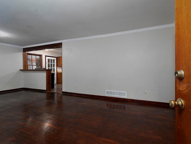 Foto del edificio - 858 Gaylemont Cir