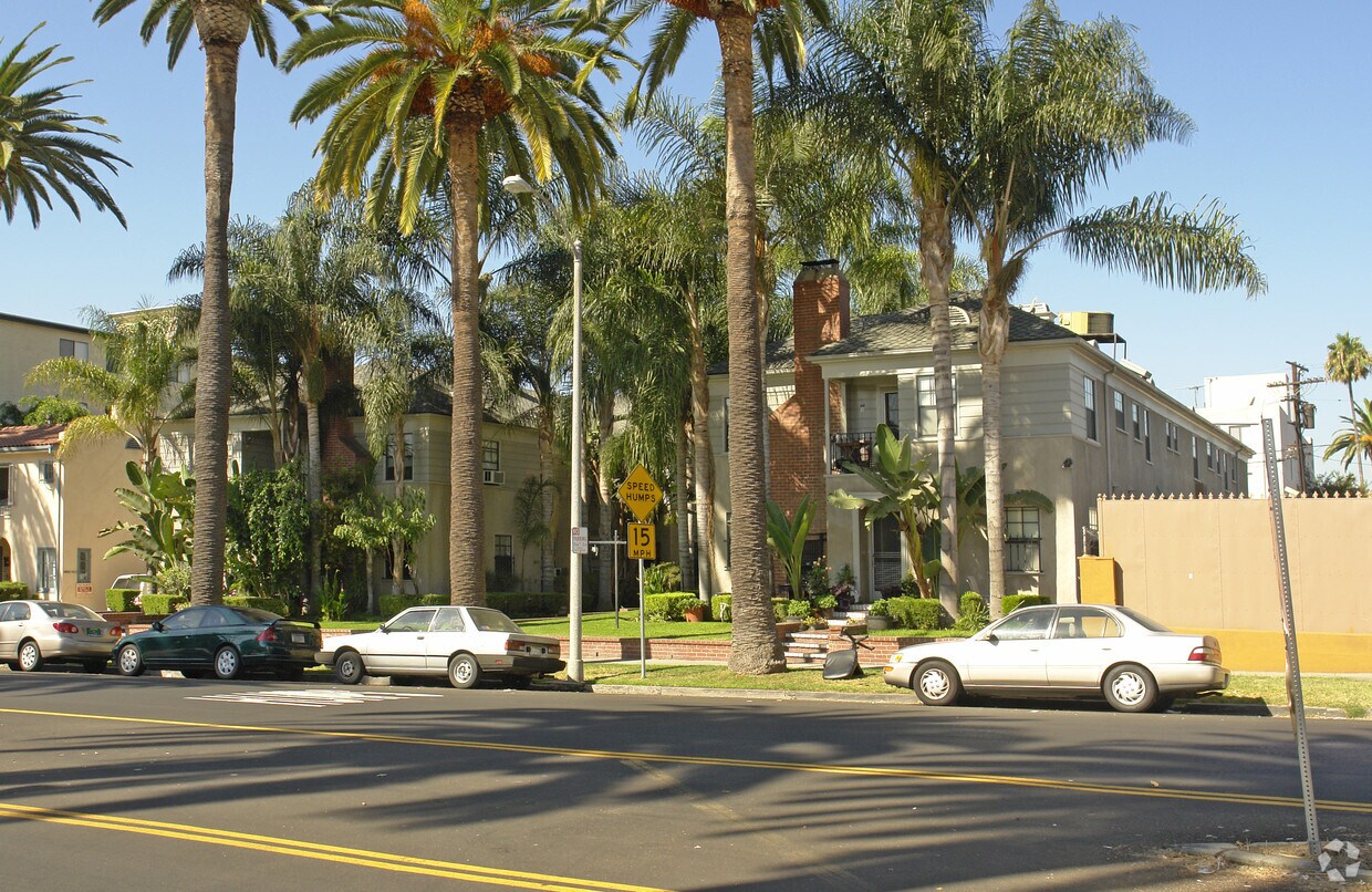 Foto del edificio - 1447-1453 N Alta Vista Blvd