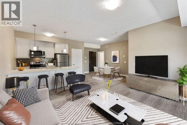 Photo du bâtiment - 1840 Cabana Road E