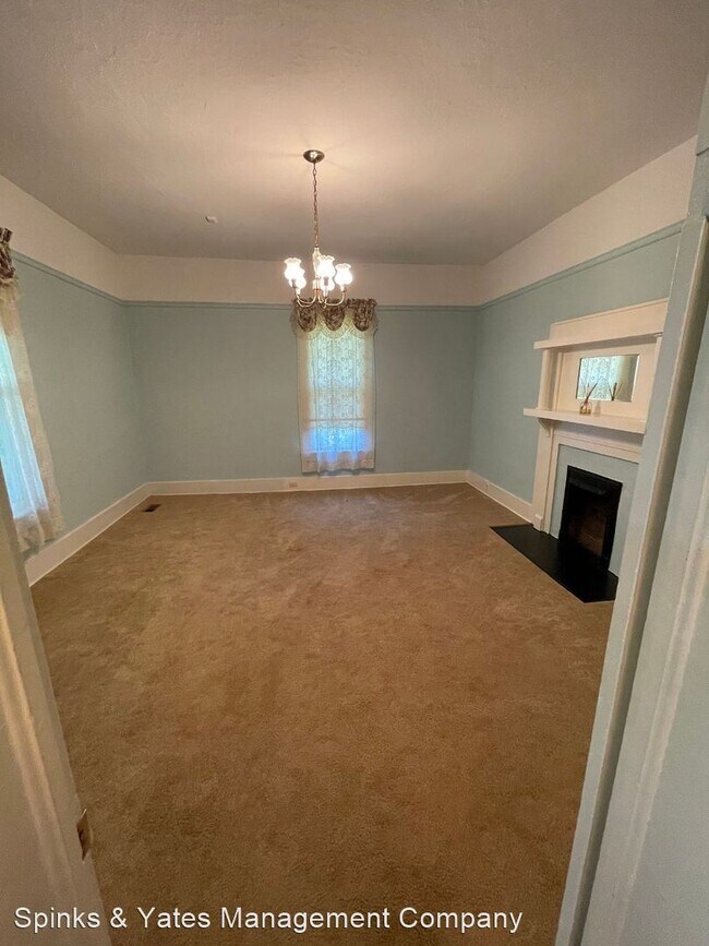 Building Photo - 4 br, 1 bath House - 817 Forrest Ave.