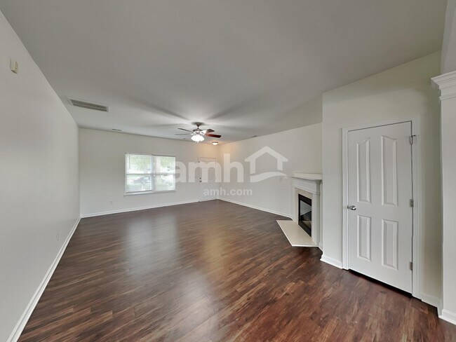 Building Photo - 259 Flanders Dr