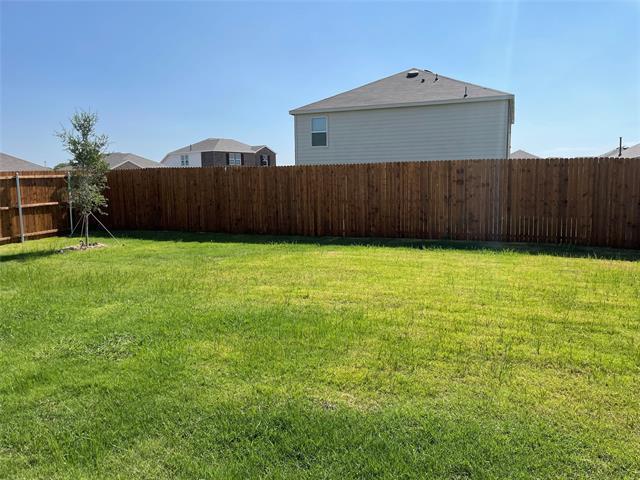 Building Photo - 16020 Pemberly Ln