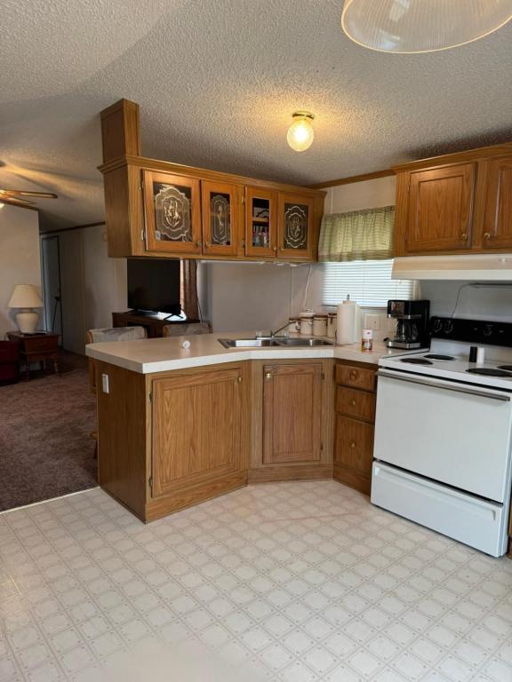 Building Photo - 78 S Amanda St