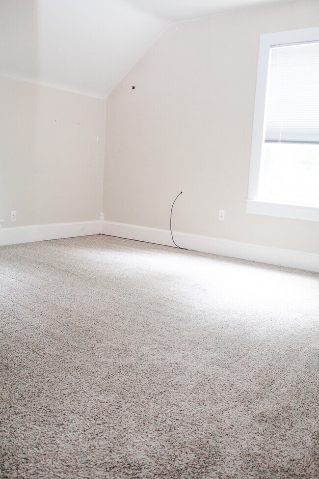 Foto del edificio - 4 Bedroom, 2 Bath House!
