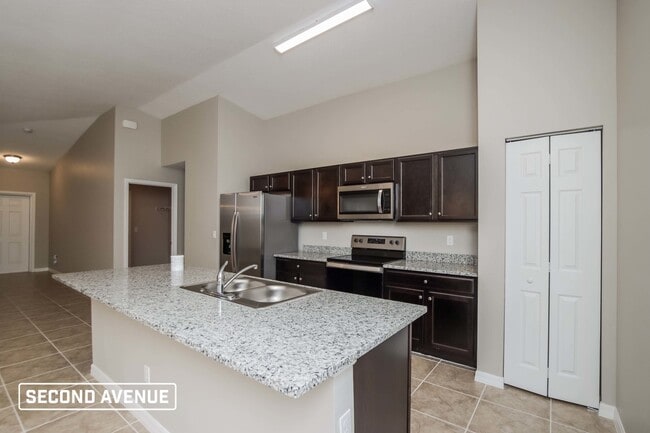 Foto del edificio - 1426 Paramount Ave SE