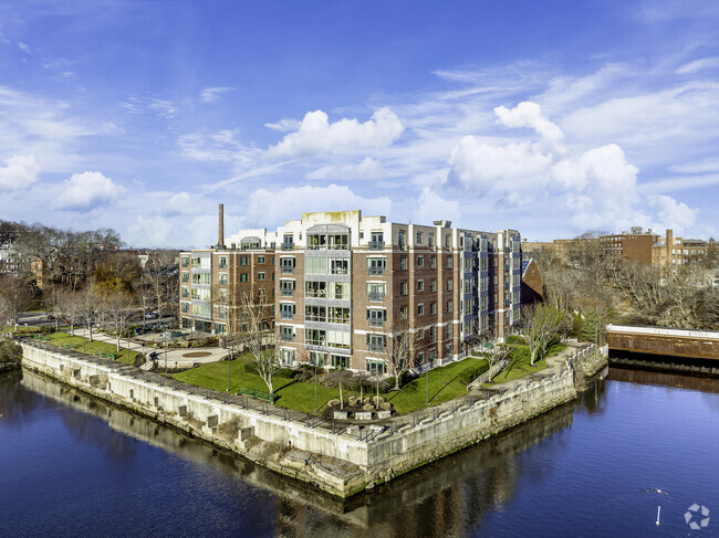 Foto del edificio - The Residences at Milton Landing