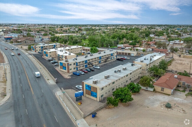 Paso Este Apartments - Paso Este