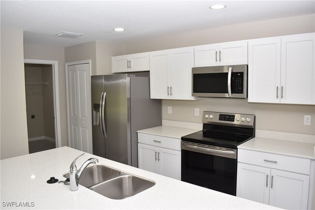 Building Photo - 212 Antis Dr