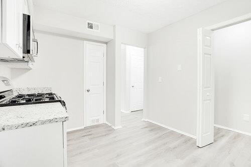 Building Photo - 340 Kimberly Forest Ct