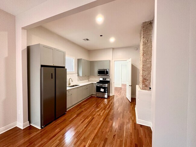 Building Photo - 1229 Saint Ferdinand St